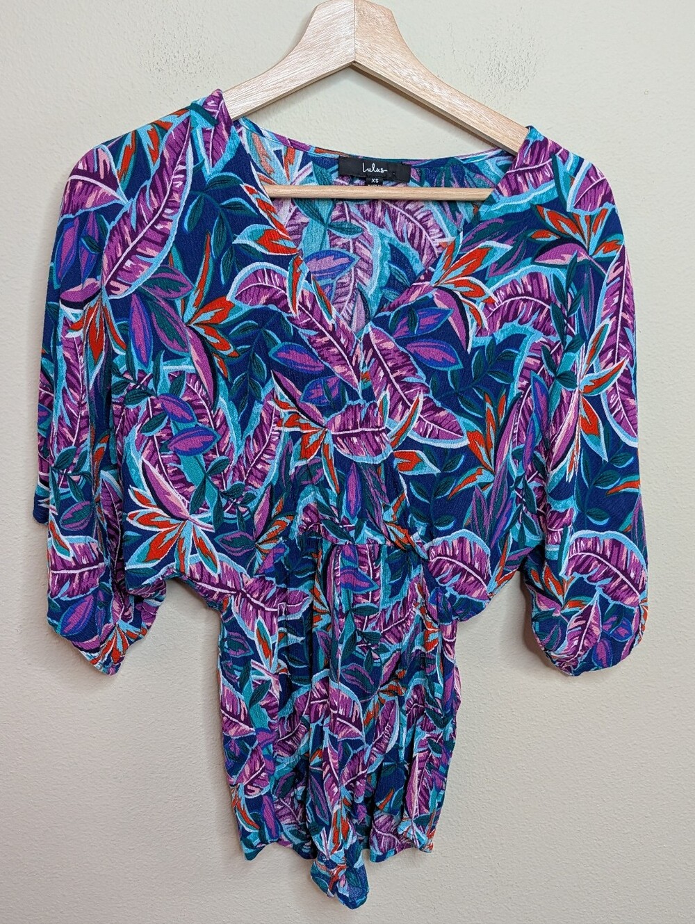 Lulus Tropical Leaf Print Wrap Top Batwing Sleeve‎ Romper XS